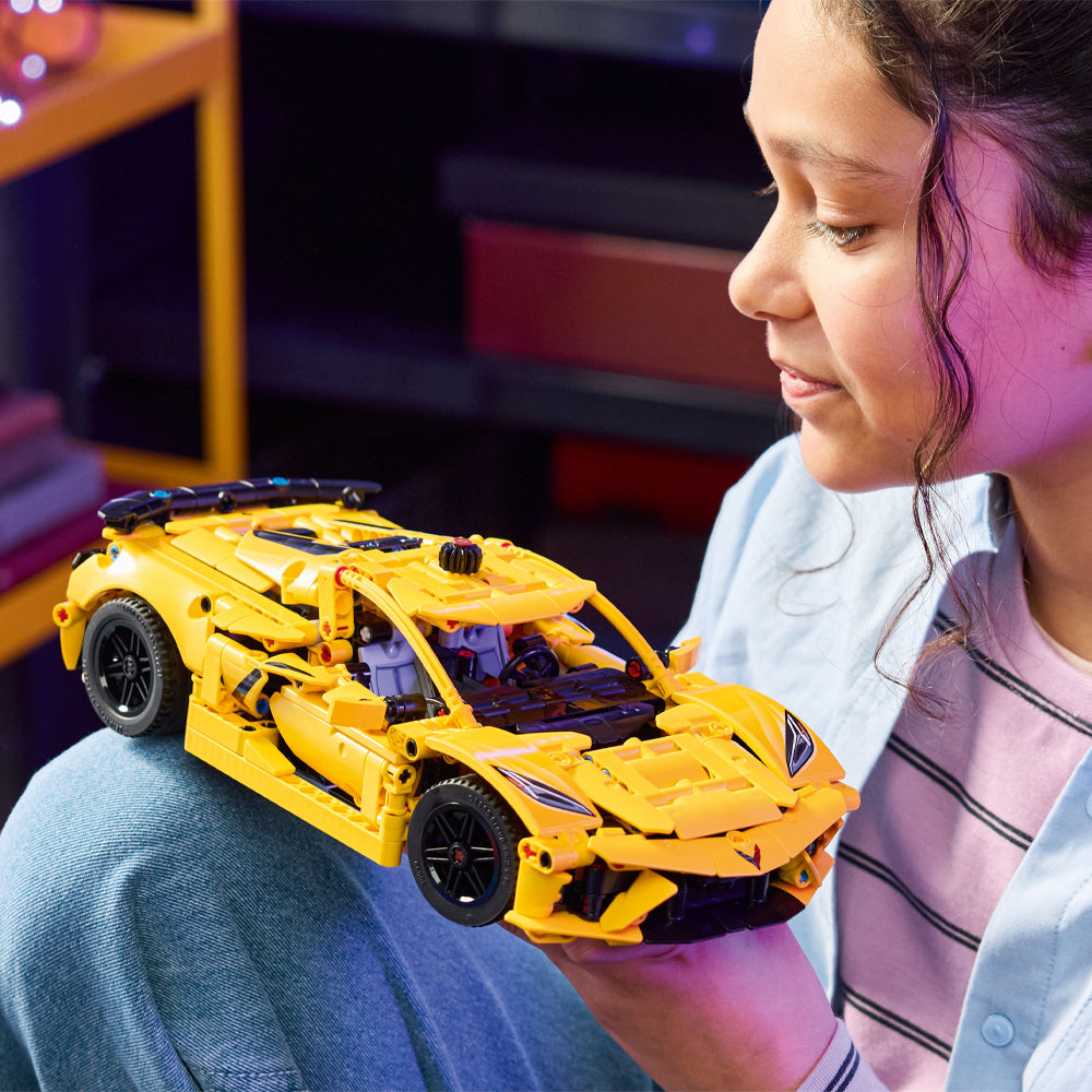 LEGO Technic 42205 Chevrolet Corvette Stingray Age 9+ 732pcs