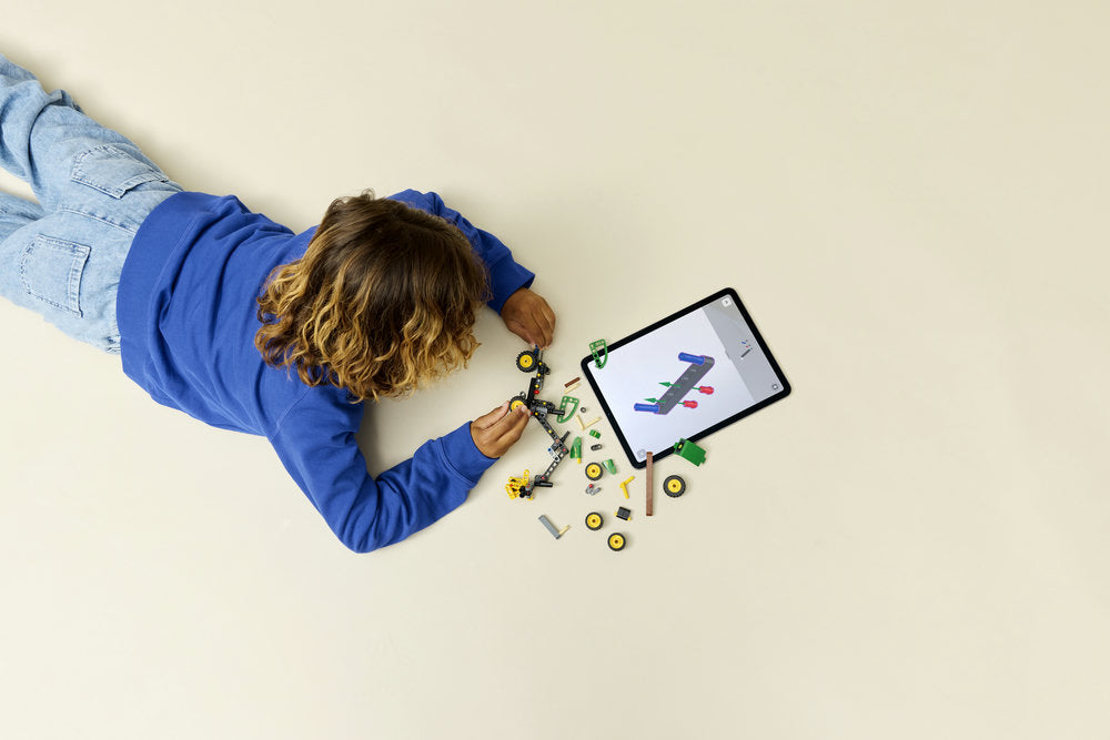 LEGO Technic 42218 John Deere 1470H Wheeled Harvester Age 7+ 117pcs