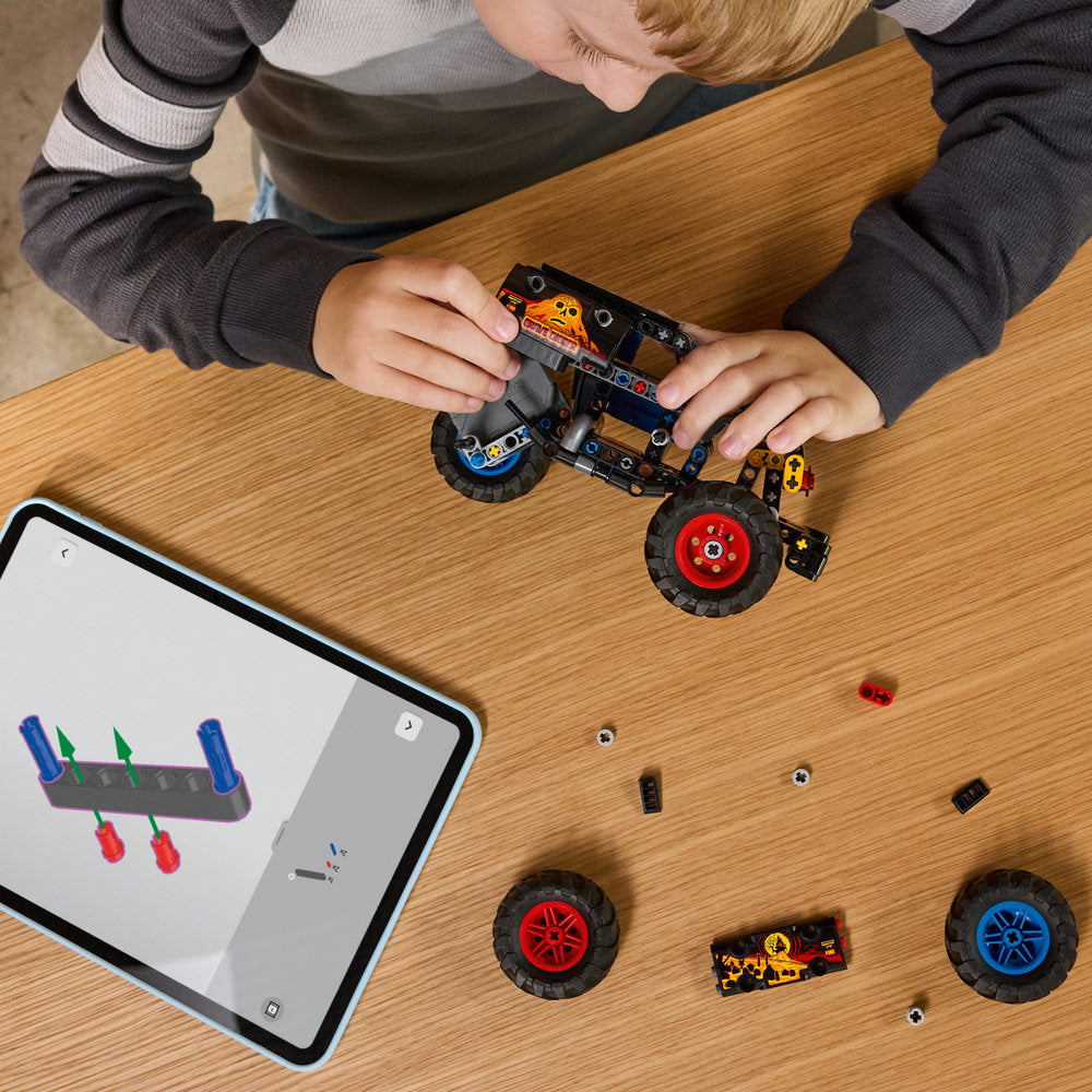 LEGO Technic 42219 Monster Jam Grave Digger Fire and Ice Age 7+ 263pcs