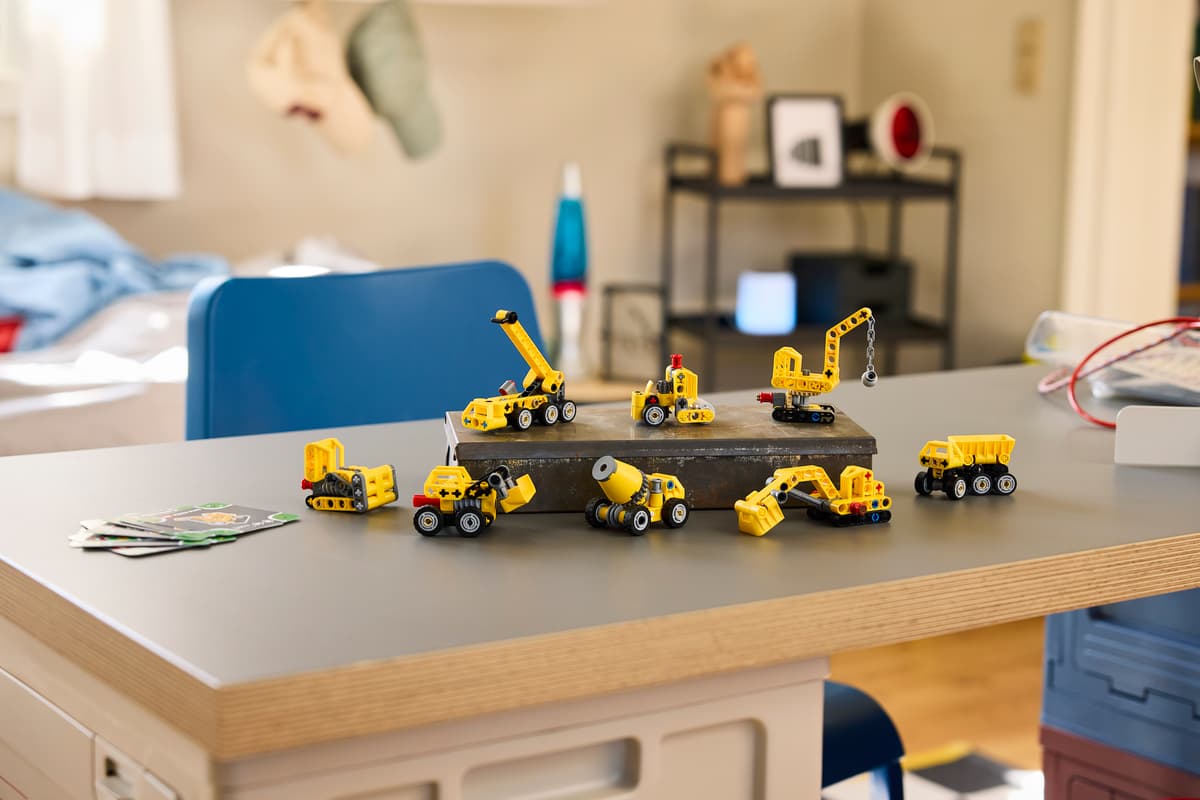 LEGO Technic 42233 Mighty Machines Age 7+ 44pcs