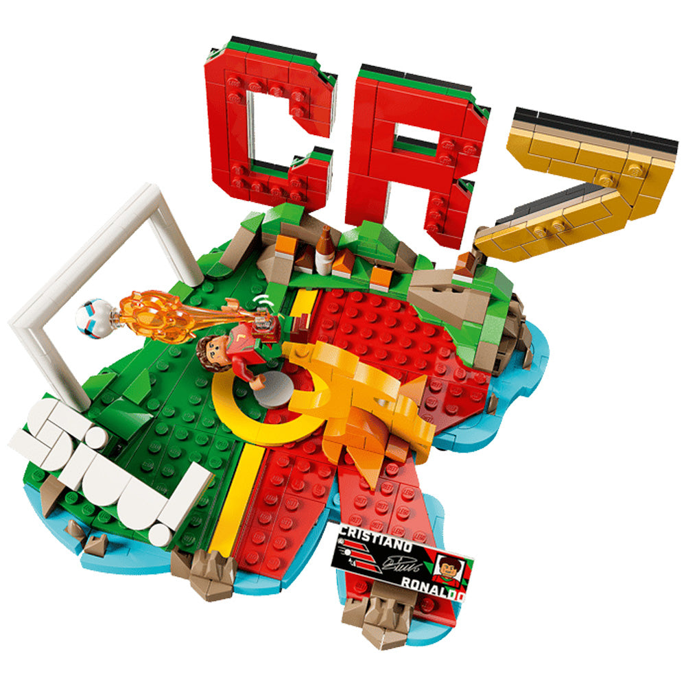 LEGO Editions 43012 Cristiano Ronaldo - Football Highlights Age 10+ 490pcs
