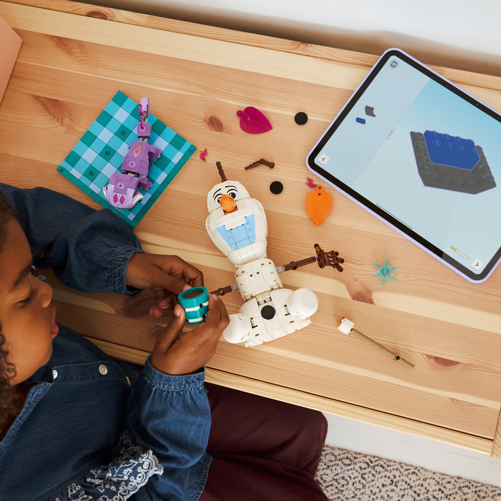 LEGO Disney 43287 Olaf and Bruni's Picnic Fun Age 7+ 478pcs