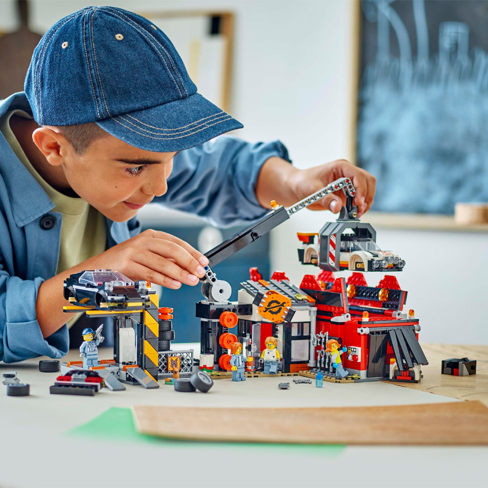 LEGO City 60472 Scrapyard with Cars Age 7+ 871pcs