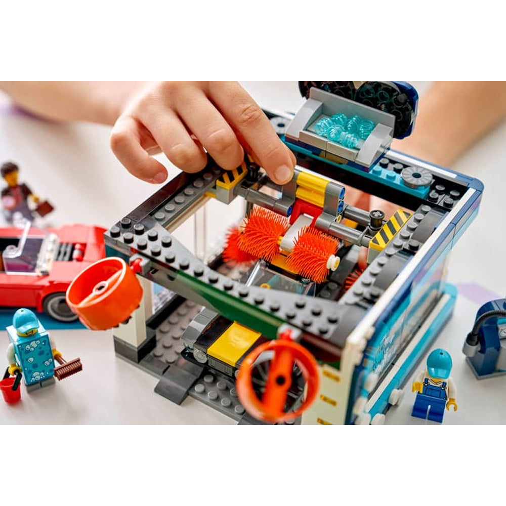 LEGO City 60497 Drive-Through Car Wash Age 6+ 583pcs