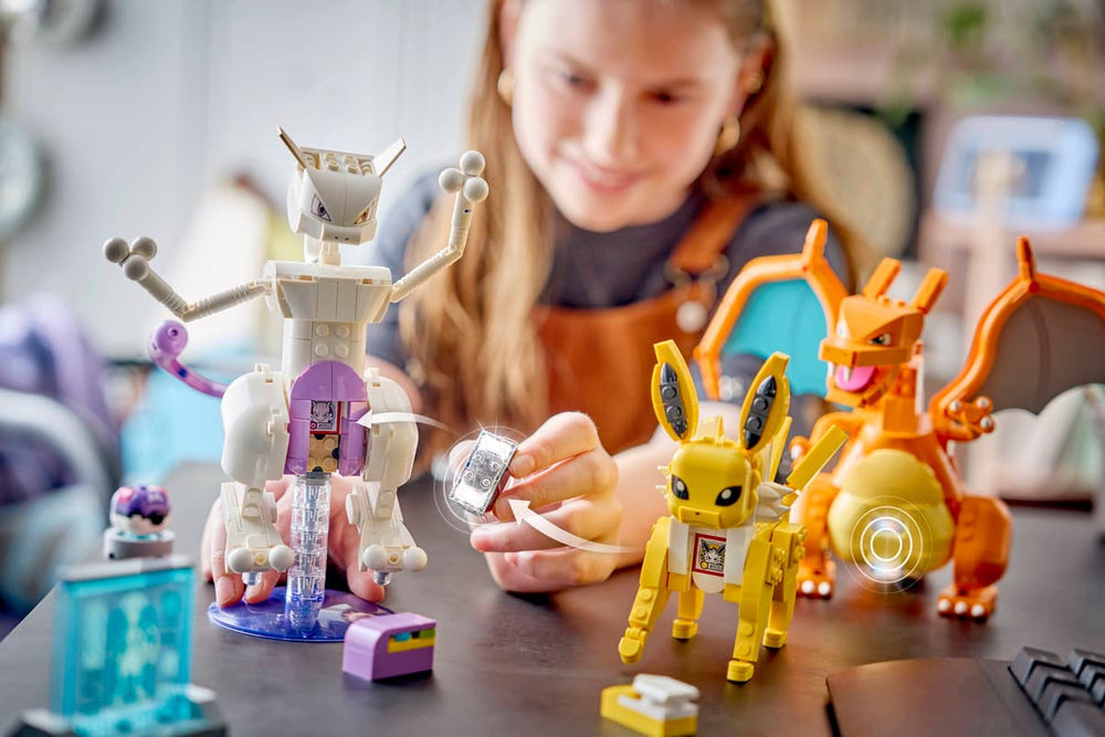 LEGO Pokémon 72163 SMART Play: Mewtwo's Lab Break Age 10+ 605pcs