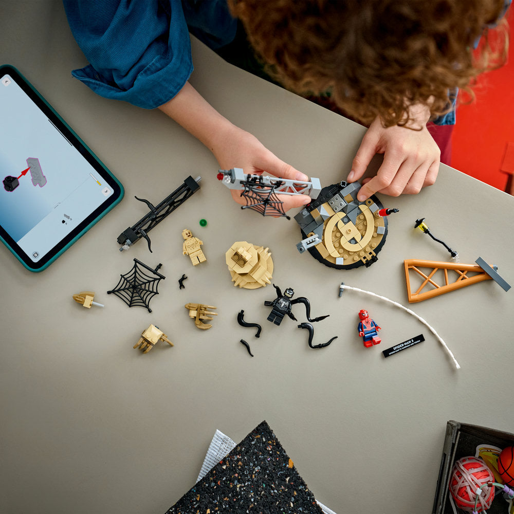 LEGO Super Heroes 76334 Epic Battle: Spider-Man vs. Sandman Age 9+ 201pcs