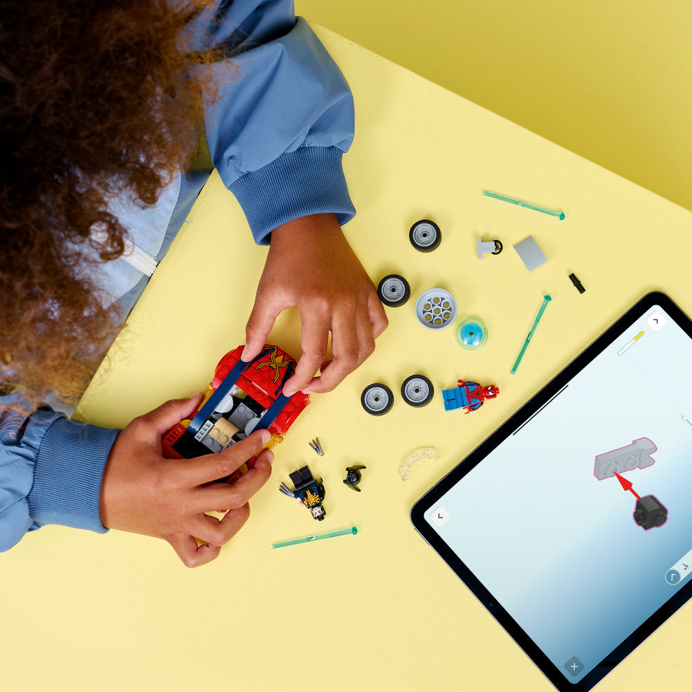 LEGO Super Heroes 76336 Spider-Man Car vs. Venomized Wolverine Age 7+ 134pcs