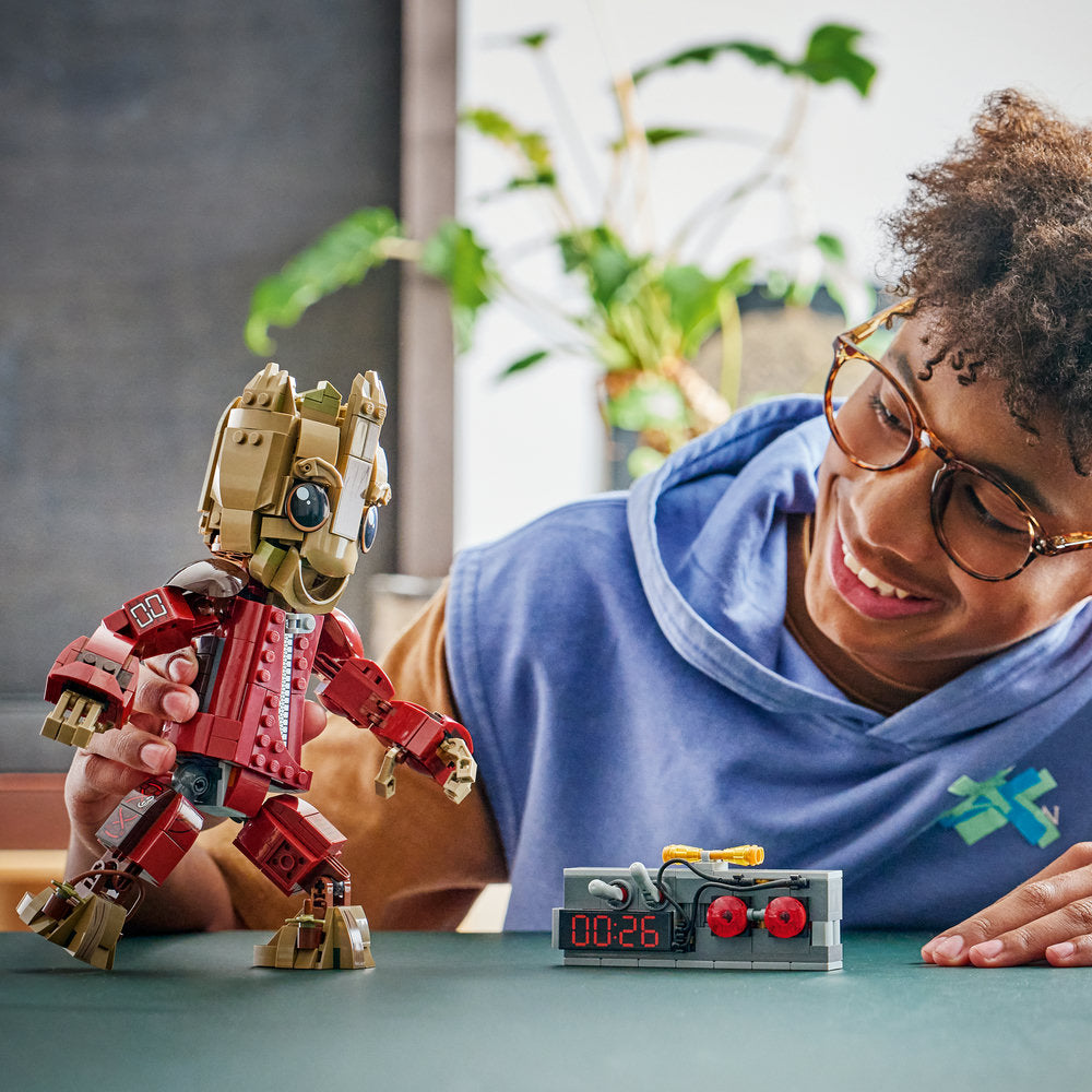 LEGO Super Heroes 76341 Ravager Jumpsuit Groot Age 10+ 604pcs