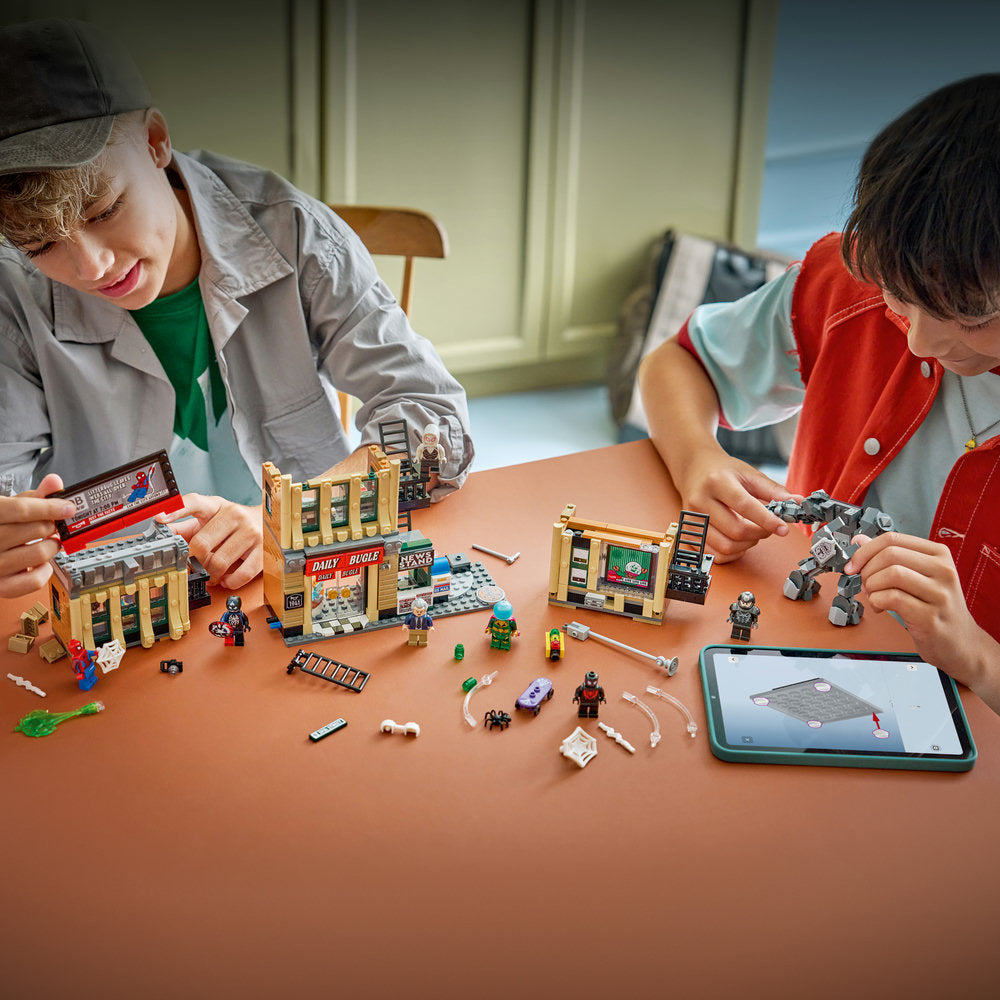 LEGO Super Heroes 76342 Spider-Man vs. Mysterio: The Daily Bugle Age 10+ 781pcs