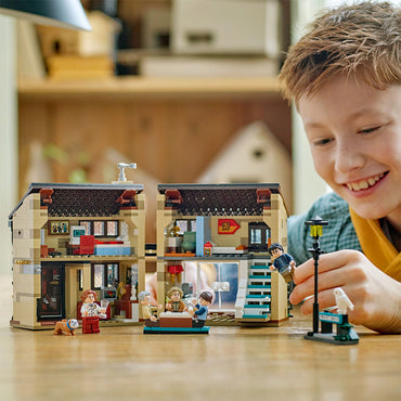 LEGO Harry Potter 76451 Privet Drive: Aunt Marge's Visit Age 8+ 639pcs