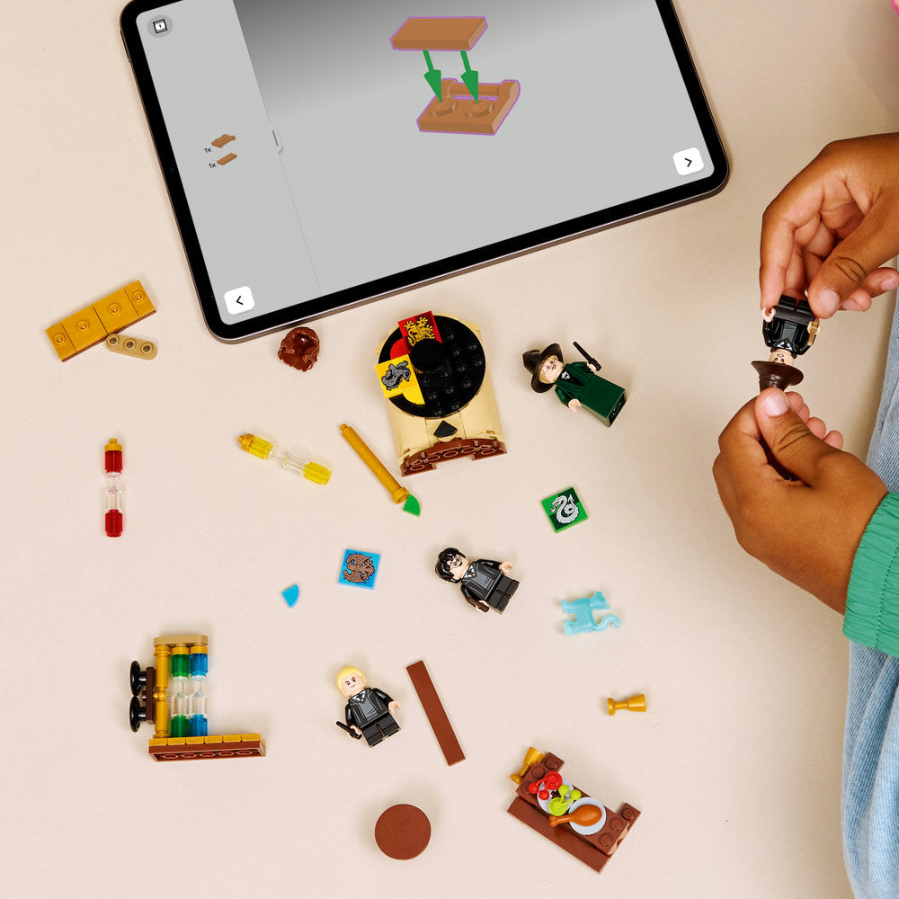 LEGO Harry Potter 76460 Hogwarts Castle: Sorting Hat Ceremony Age 7+ 124pcs