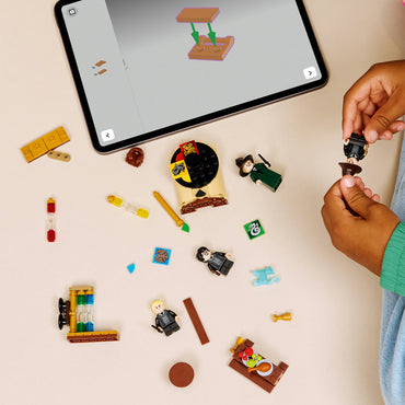 LEGO Harry Potter 76460 Hogwarts Castle: Sorting Hat Ceremony Age 7+ 124pcs