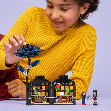 LEGO Wednesday 76784 Black Dahlia Flower Age 9+ 358pcs