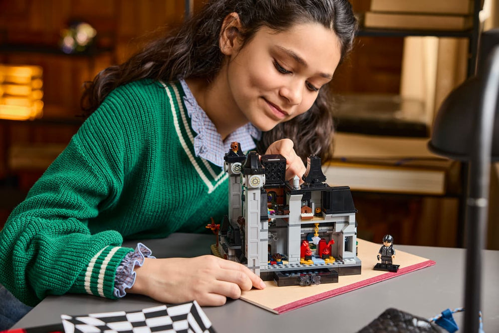 LEGO Wednesday 76788 Nevermore Academy Age 10+ 890pcs
