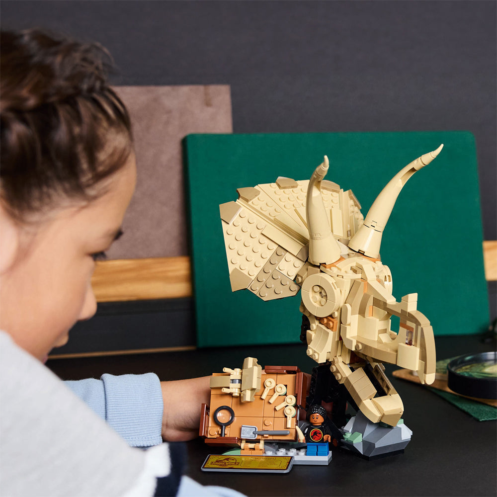 LEGO Jurassic World 76969 Dinosaur Fossils: Triceratops Skull Age 9+ 468pcs