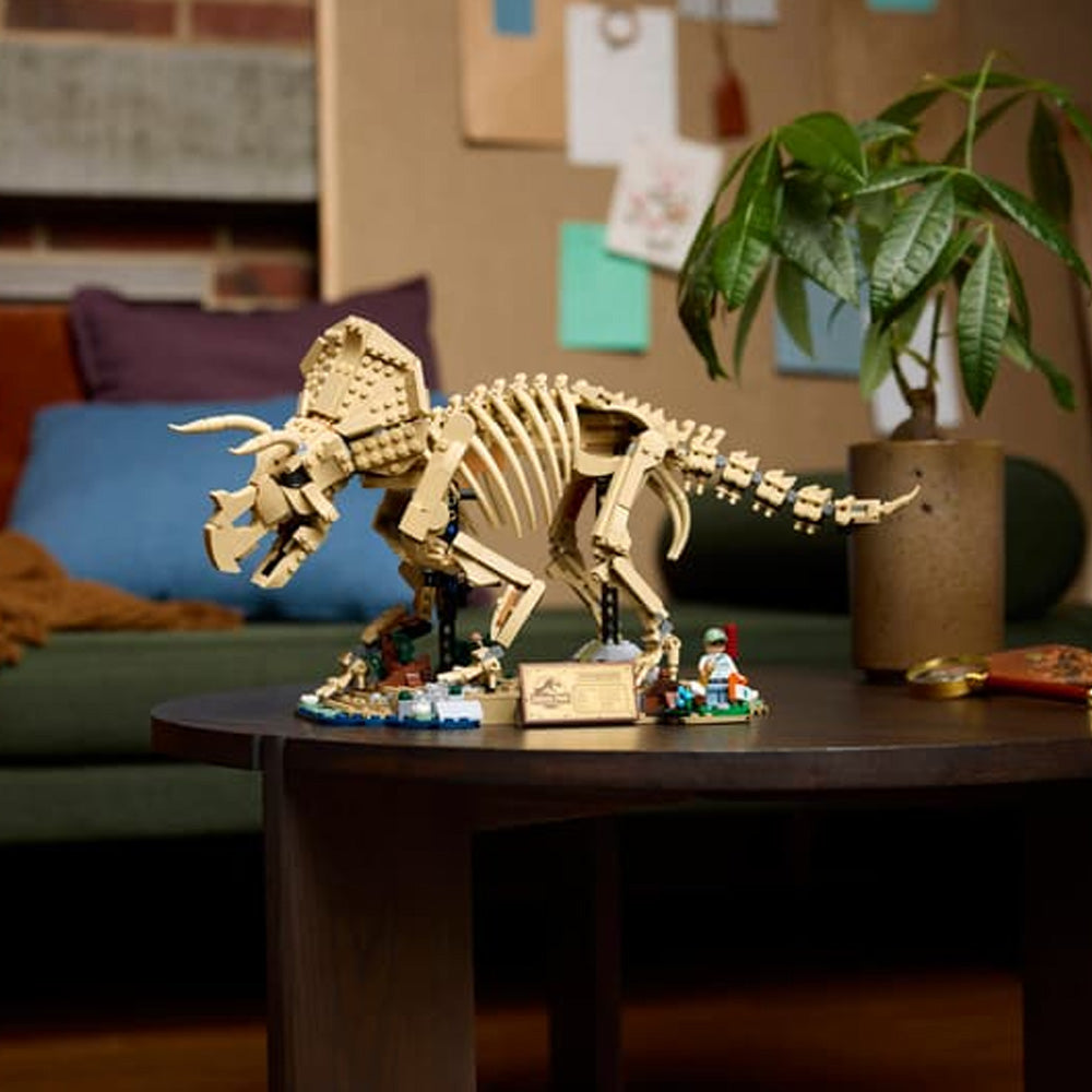 LEGO Jurassic World 77985 Dinosaur Fossils: Triceratops Age 18+ 1154pcs