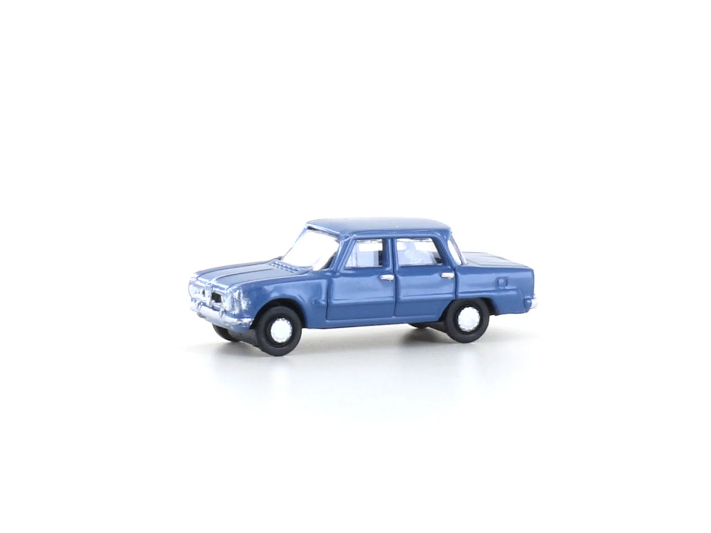 miNis Alfa Romeo Giulia 105/115 Light Blue LKLC61412 N Gauge