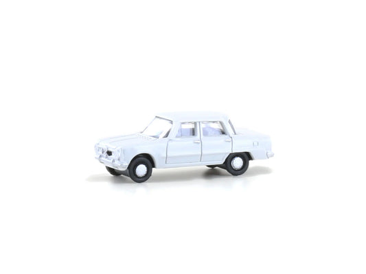 miNis Alfa Romeo Giulia 105/115 White LKLC61415 N Gauge