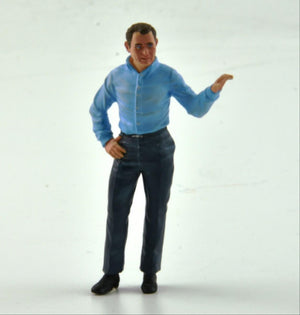 Le Mans Miniatures Carroll Shelby in Shirt/Trousers Figure LMMFLM132072M-P1 1:32