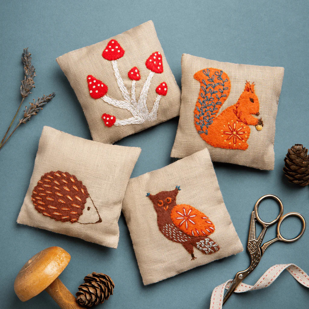 Corinne Lapierre Linen Lavender Bags Embroidery Kit - Woodland