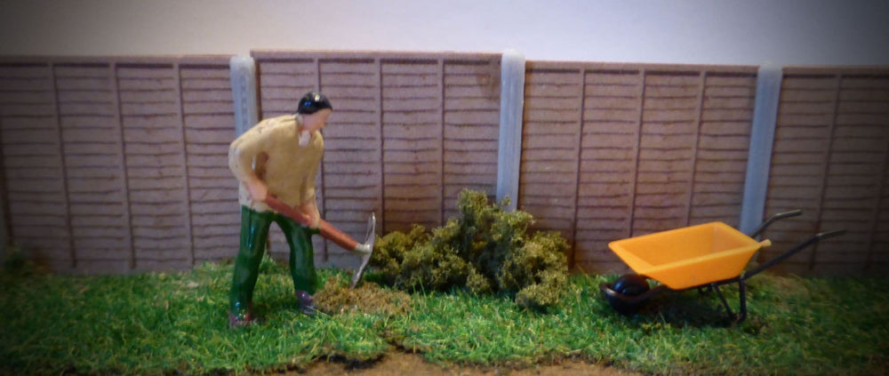 Scale Model Scenery LX155 6ft Fence Panels OO/HO Gauge