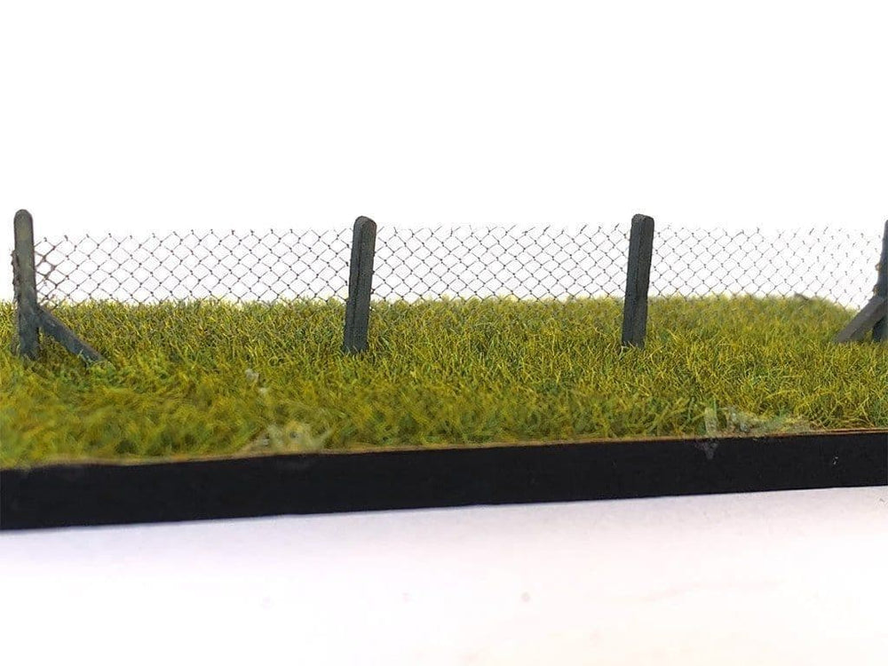 Scale Model Scenery LX183 3ft Chainlink Fencing OO/HO Gauge