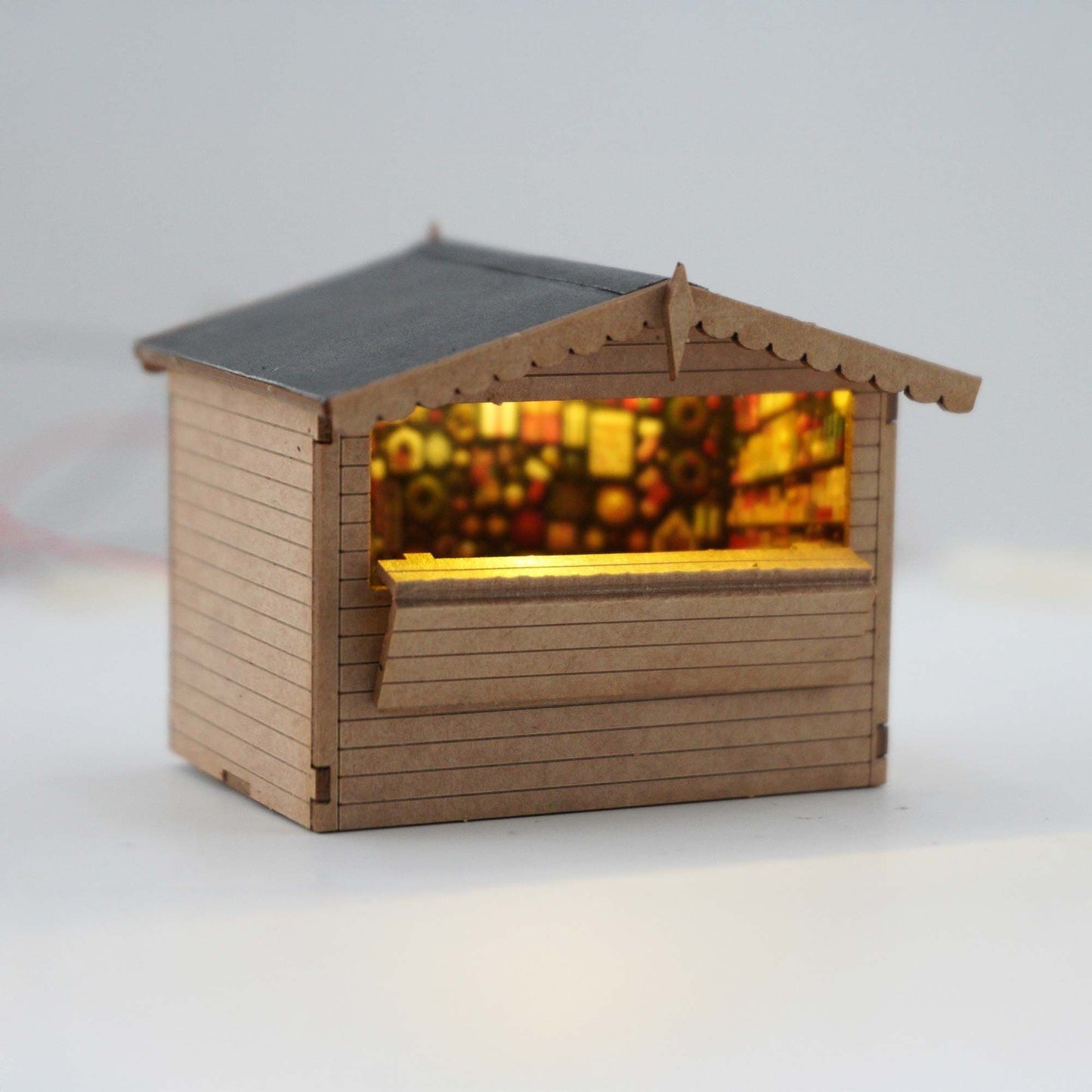 Scale Model Scenery LX578 Christmas Market Stall OO/HO Gauge
