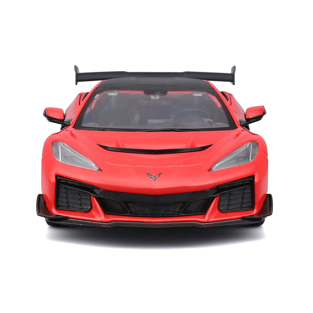 Maisto 1:24 Chevrolet Corvette ZR1 Red Diecast Model M32927