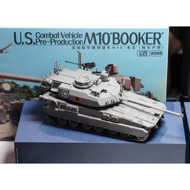 Magic Factory 2008 US Combat Vehicle M10 "Booker" 1:35 Model Kit