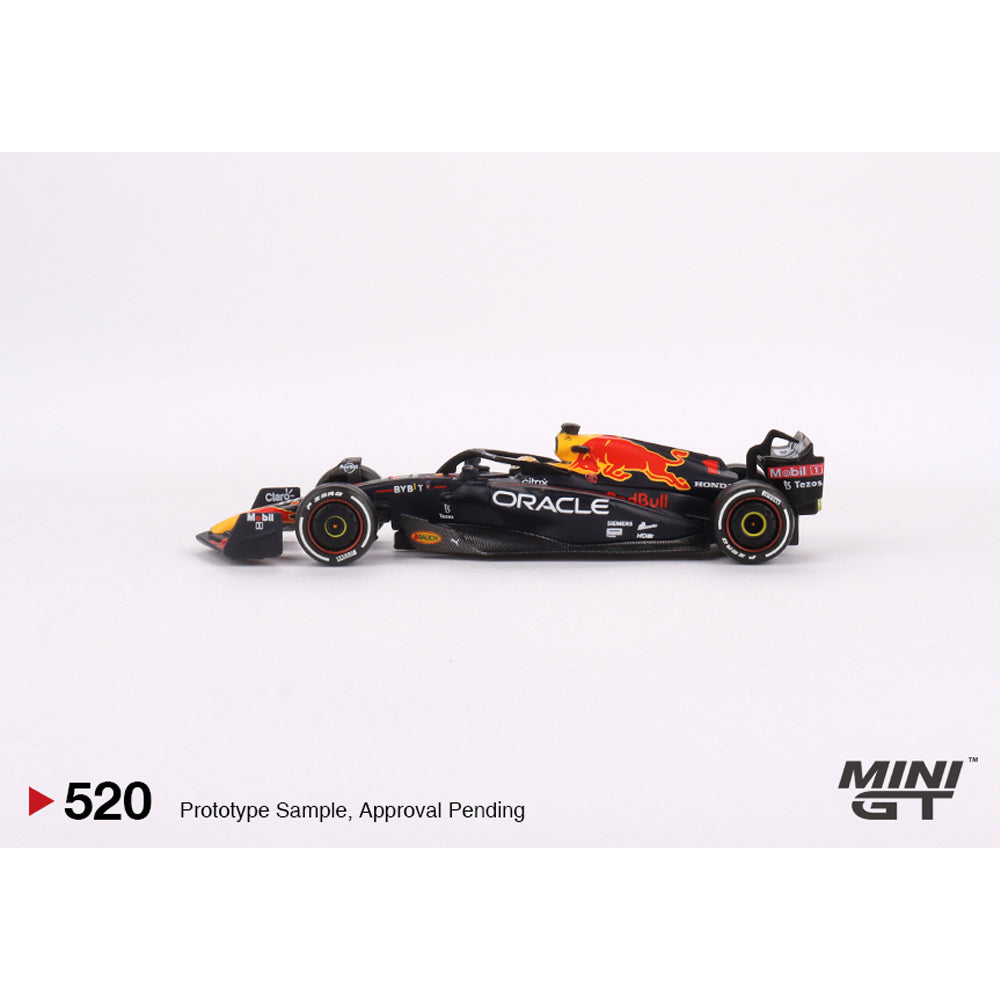 MiniGT Oracle Red Bull Racing RB18 Max Verstappen 1:64 Diecast Model 520-L