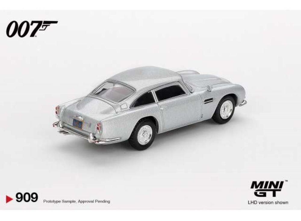MiniGT James Bond Aston Martin DB5 Casino Royale English 1:64 Car 0909-007E