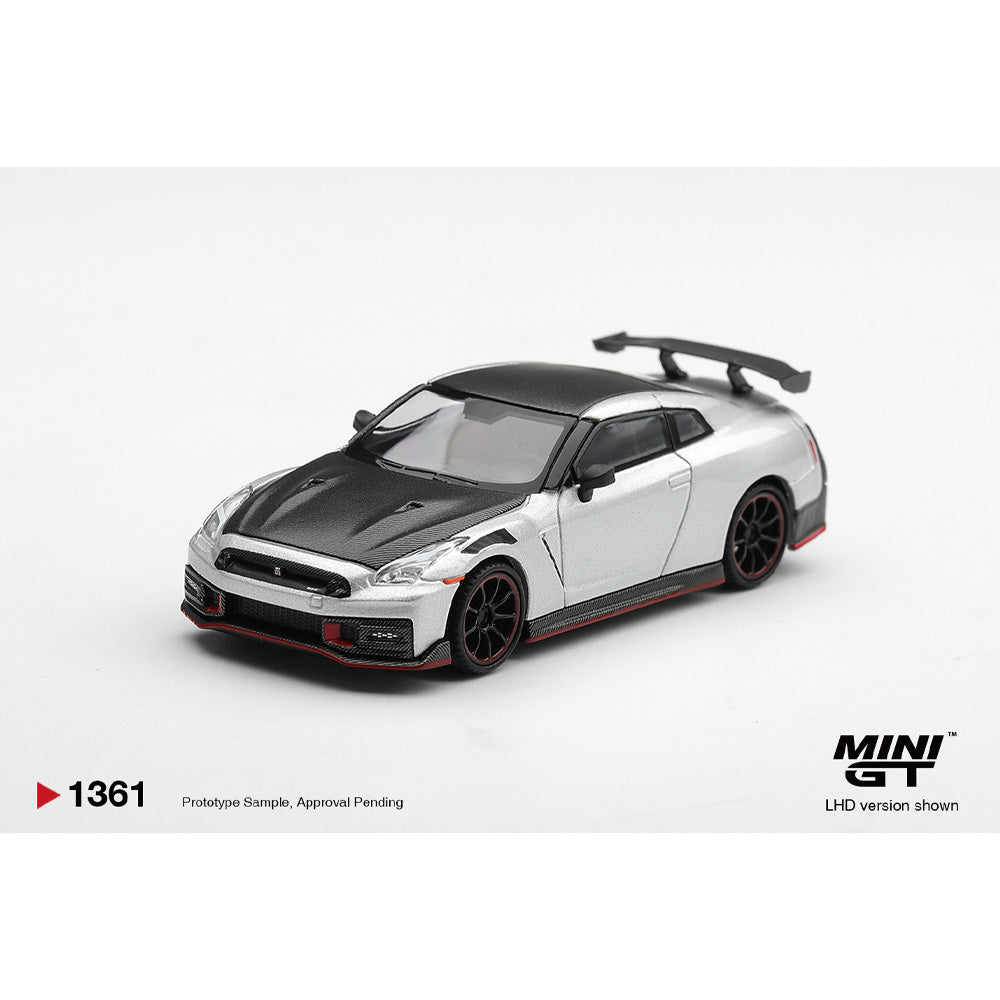 MiniGT Nissan GT-R Nismo 2024 Silver 1:64 Diecast Car 1361