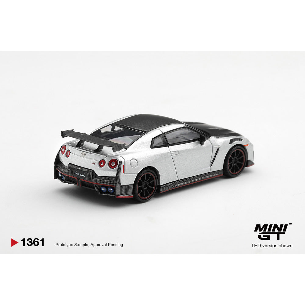 MiniGT Nissan GT-R Nismo 2024 Silver 1:64 Diecast Car 1361