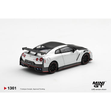 MiniGT Nissan GT-R Nismo 2024 Silver 1:64 Diecast Car 1361