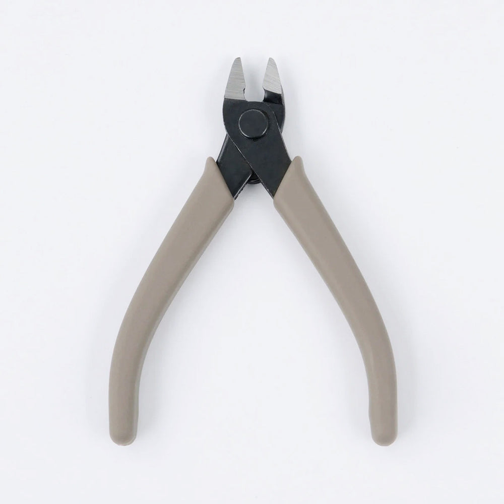 Bandai Spirits Entry Nipper Tool - Grey 64209