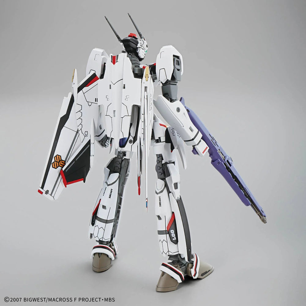 Bandai HG VF-25F Messiah Valkyrie Alto Custom Deluxe Set Model Kit MK72047