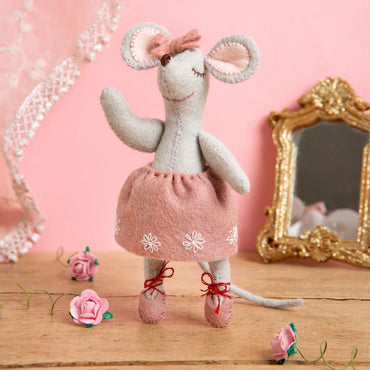 Corinne Lanpierre Little Mouse the Ballet Dancer Felt Craft Mini Kit