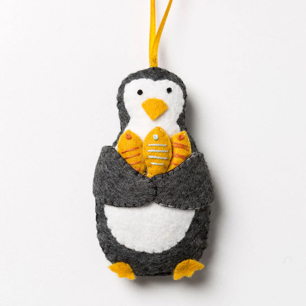 Corinne Lapierre Penguin w/Fish Felt Craft Mini Kit