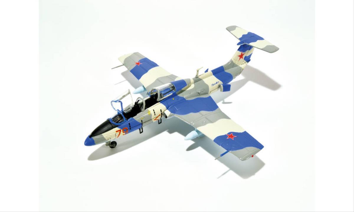 Modelyletadel 7218 Aero L-29 Delfin Tactical Air Services N179EP (1:72)