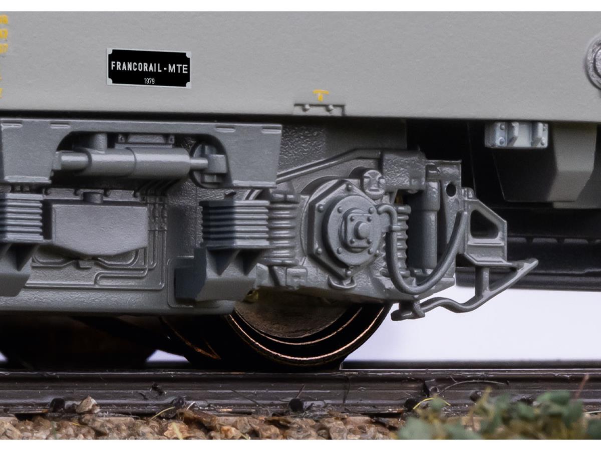 Marklin SNCF BB 22200 Electric Locomotive IV (~AC-Sound) MN39723 HO Gauge