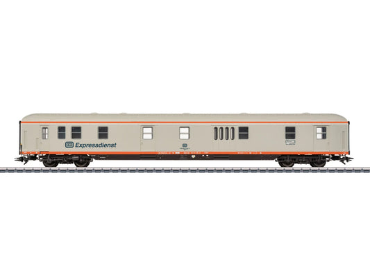 Marklin 42831 DB City Bahn Cologne-Gummersbach Dm903 Baggage Coach IV HO Gauge