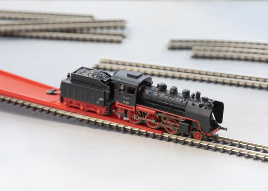 Marklin MN81874 Museum BR24 Steam Passenger Starter Set VI Z Scale