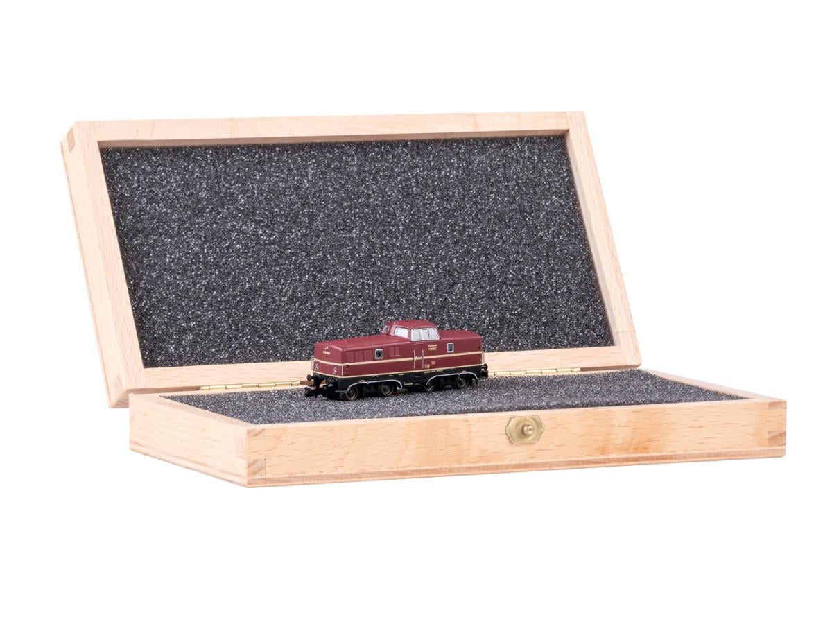 Marklin DB Museum V80 002 Diesel Locomotive III MN88801 Z Gauge