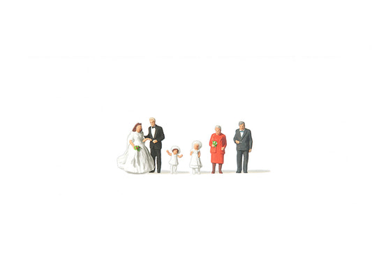 Merten 272535 Wedding Group (6) Figure Set N Gauge