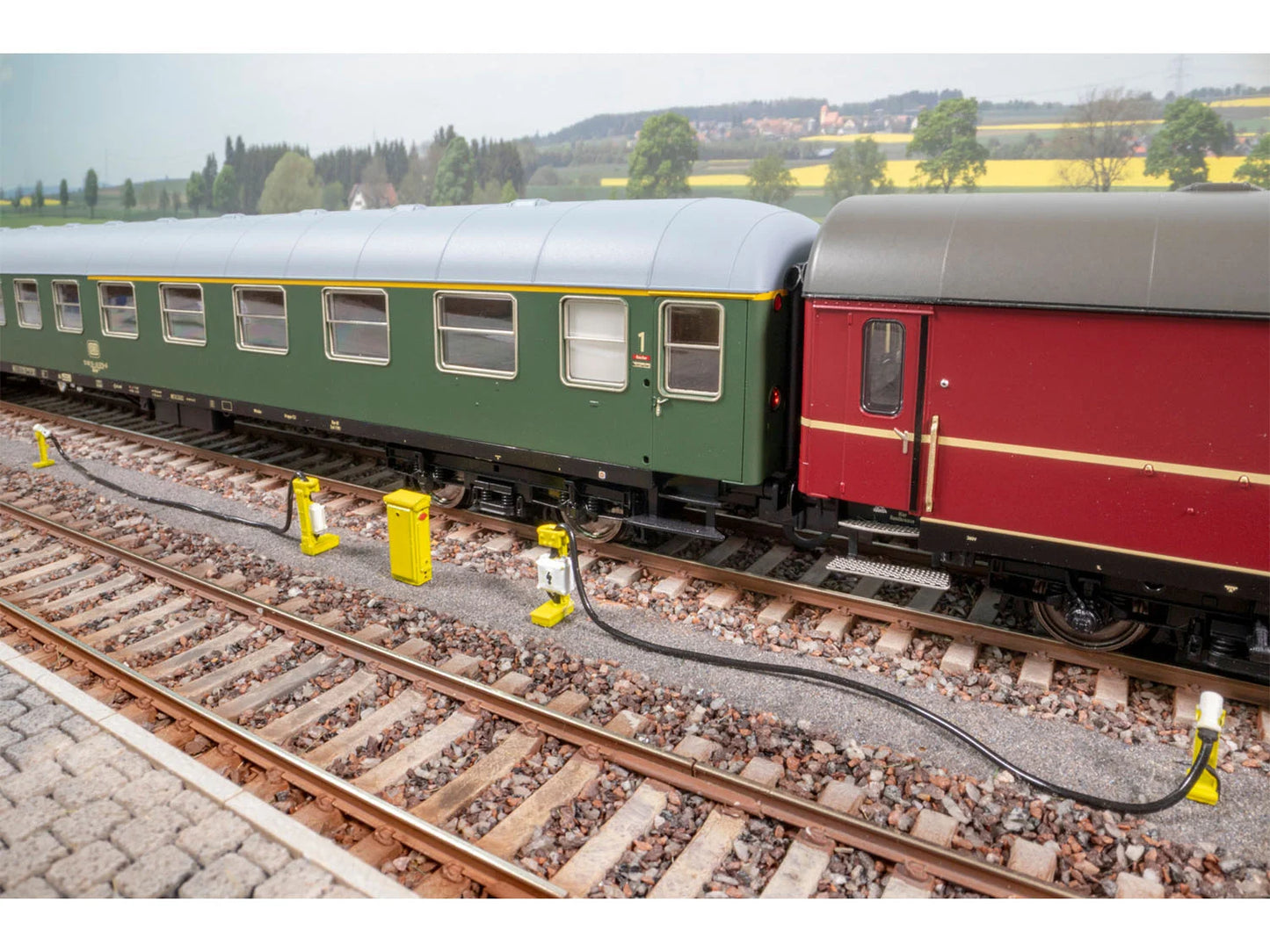 Noch 13612 Train Pre Heating System 3D Mini (Pre-Built) HO Gauge