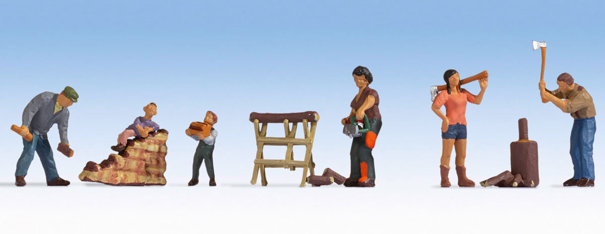 Noch Chopping Wood (5) Figure Set N15616 HO Scale