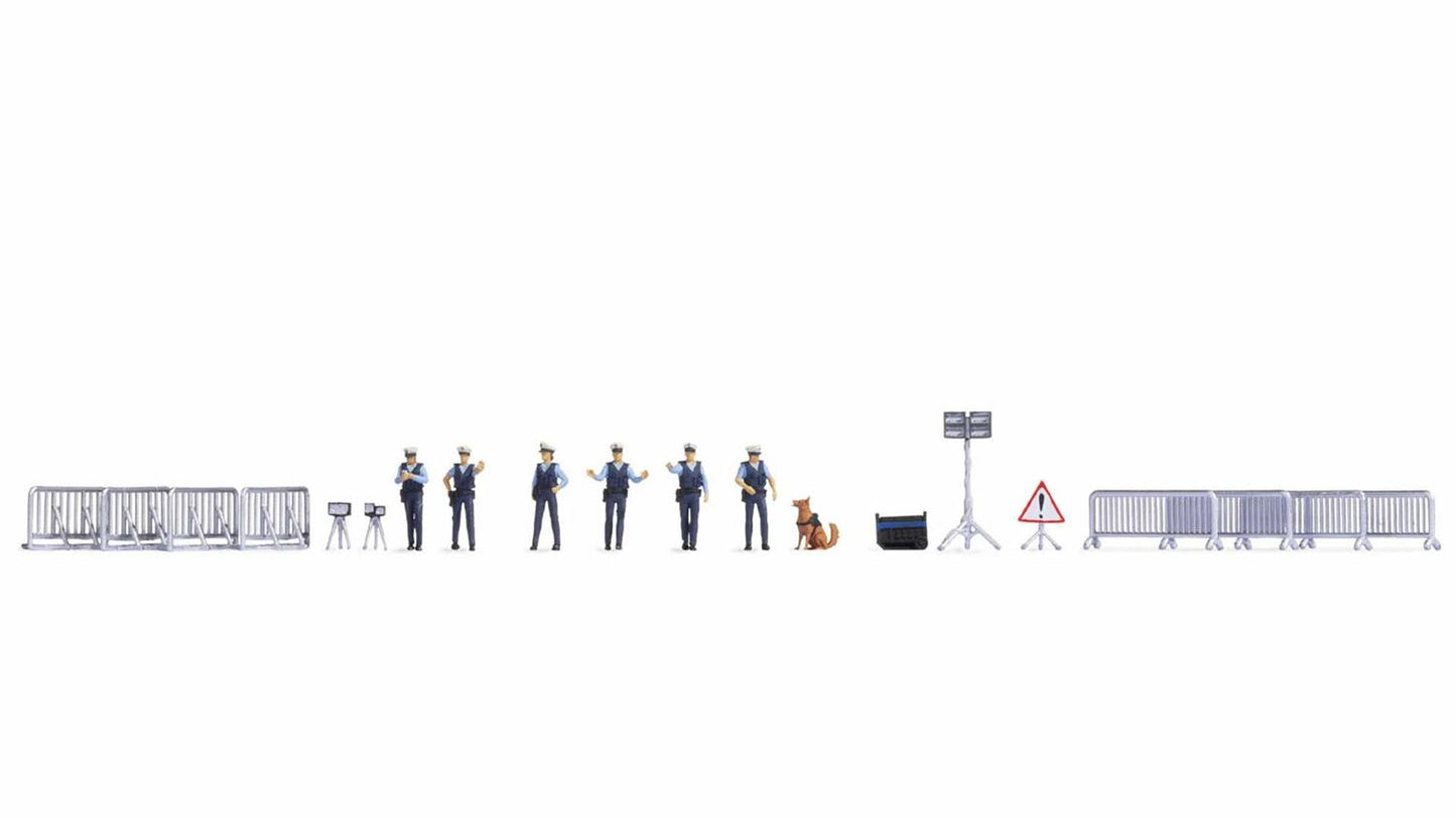 Noch Police Operation Themed Figure Set N16260 HO Gauge