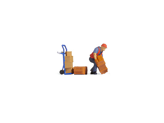 Noch Warehouse Worker (Loading) Tiny Scenes Set 16526 HO Gauge