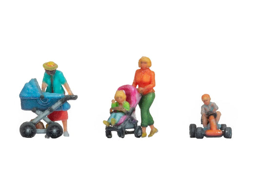 Noch Mothers (2) & Children (3) 3D Master Figure Set N44445 Z Gauge
