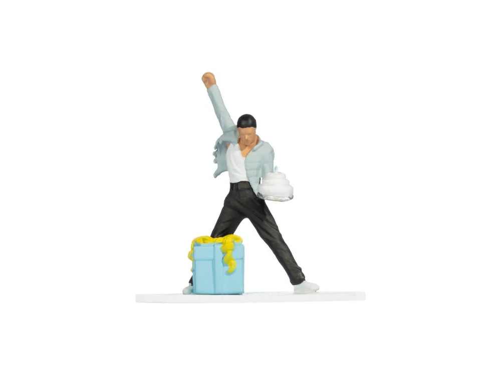 Noch 99507 Happy Birthday (Man with Present) Gift Box OO Gauge